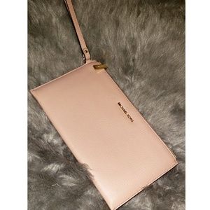Michael Kors Mercer Leather Wristlet